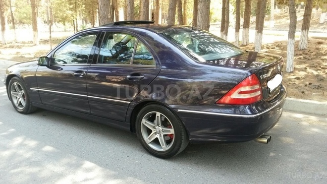 Mercedes C 320 2001, 225,000 km - 3.2 л - Bakı
