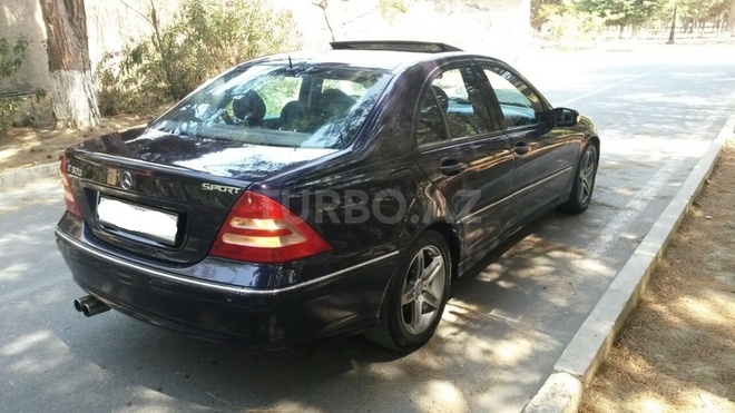 Mercedes C 320 2001, 225,000 km - 3.2 л - Bakı