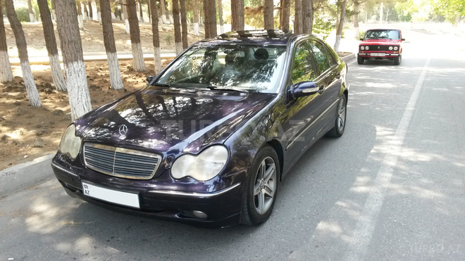 Mercedes C 320 2001, 190,000 km - 3.2 l - Bakı