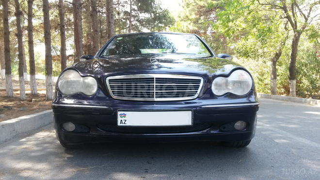 Mercedes C 320 2001, 190,000 km - 3.2 l - Bakı