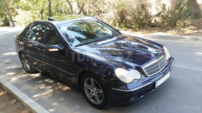 Mercedes C 320 2001, 190,000 km - 3.2 l - Bakı