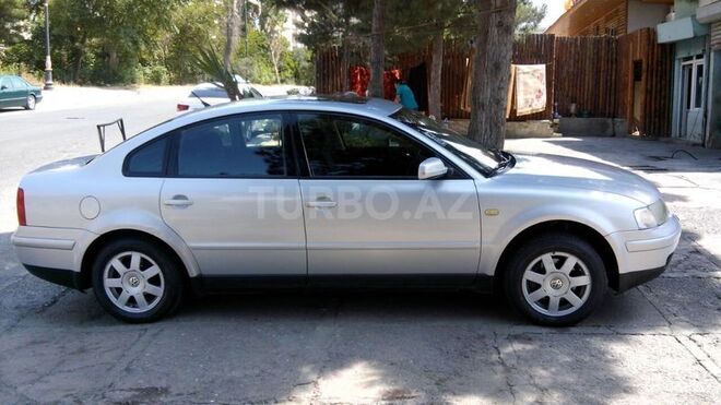 Volkswagen Passat 1998, 337,000 km - 1.8 l - Bakı