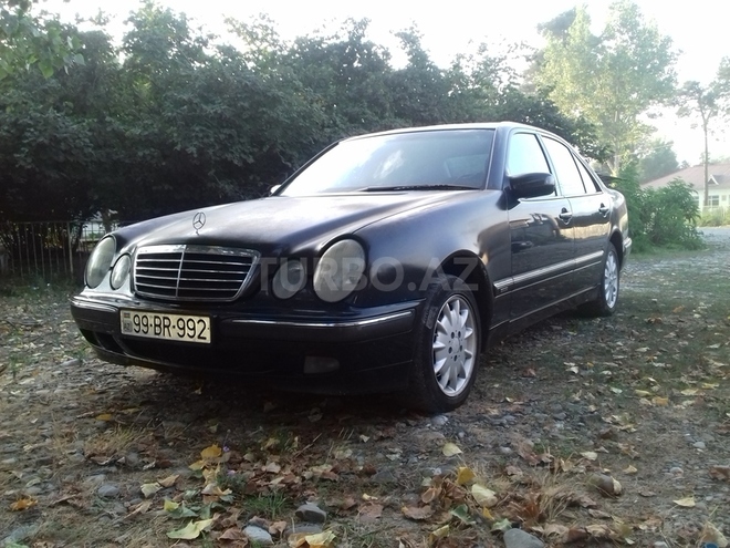 Mercedes E 220 2000, 315,030 km - 2.2 l - Oğuz