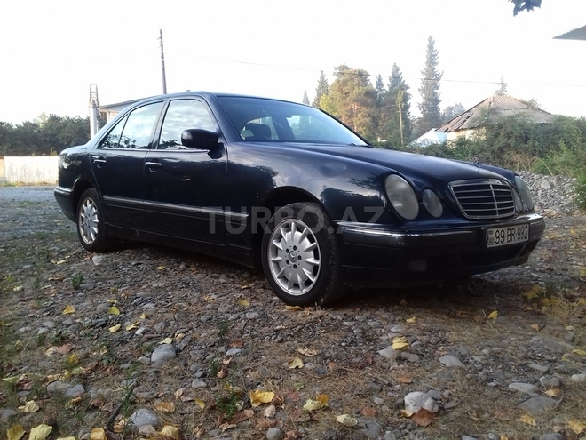 Mercedes E 220 2000, 315,030 km - 2.2 l - Oğuz