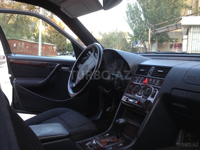 Mercedes C 200 1998, 188,655 km - 2.0 l - Sumqayıt
