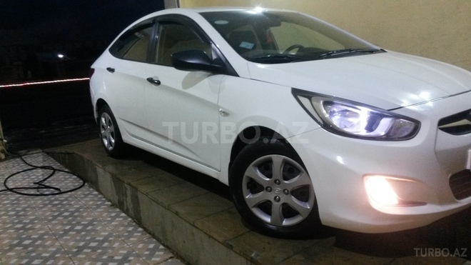 Hyundai Accent 2012, 91,300 km - 1.4 л - Kürdəmir