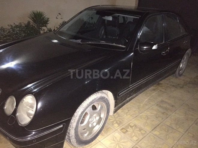 Mercedes E 320 2000, 165,000 km - 3.2 л - Gəncə