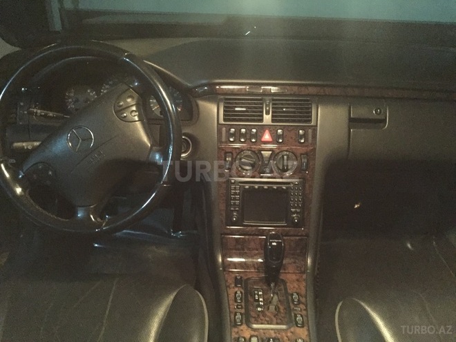 Mercedes E 320 2000, 165,000 km - 3.2 л - Gəncə
