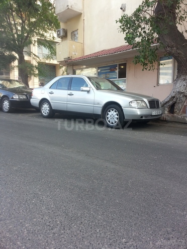 Mercedes C 220 1994, 250,000 km - 2.2 l - Bakı