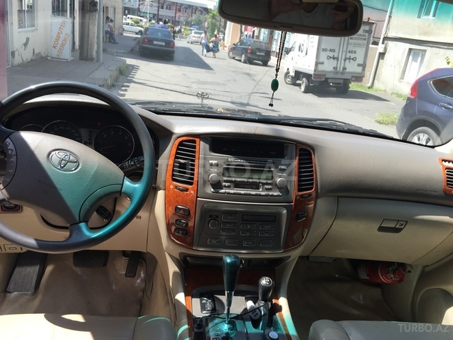 Toyota Land Cruiser 2004, 256,000 km - 4.7 л - Zaqatala
