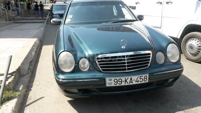 Mercedes E 220 2000, 398,900 km - 2.2 l - Bakı