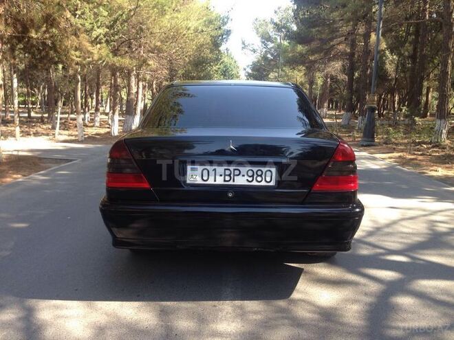 Mercedes C 250 1998, 320,000 km - 2.5 l - Sumqayıt