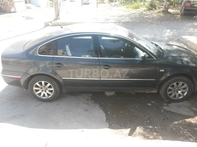 Volkswagen Passat 2001, 194,000 km - 1.8 л - Sumqayıt