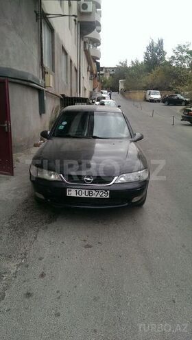 Opel Vectra 1996, 3,300,000 km - 1.6 l - Sumqayıt