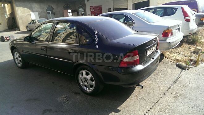 Opel Vectra 1996, 3,300,000 km - 1.6 l - Sumqayıt