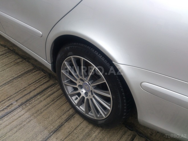 Mercedes E 220 2002, 30,000 km - 2.2 л - Bakı