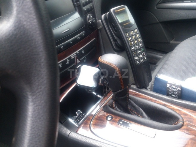 Mercedes E 220 2002, 30,000 km - 2.2 л - Bakı