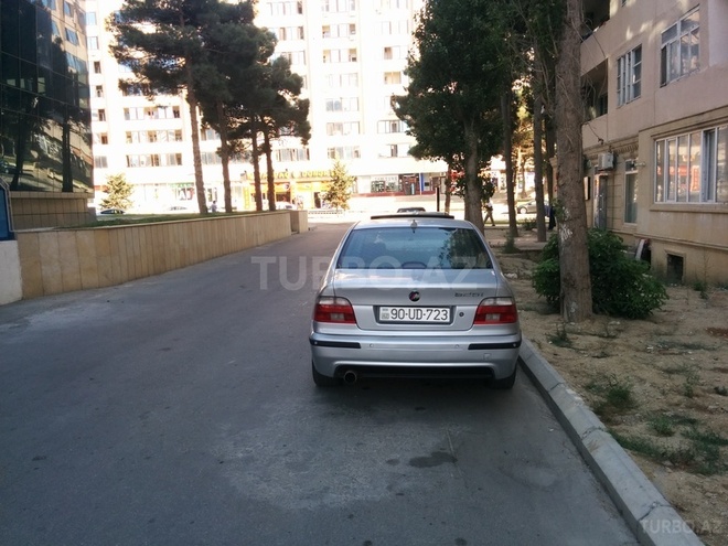 BMW 525 2001, 106,000 km - 2.5 l - Bakı