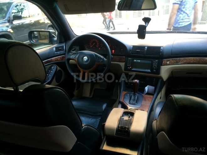 BMW 525 2003, 210,000 km - 2.5 л - Bakı