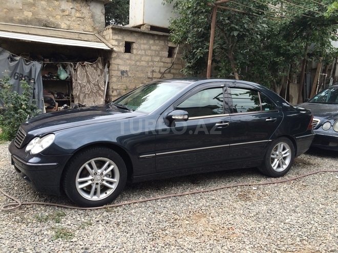 Mercedes C 220 2000, 297,112 km - 2.2 l - Bakı