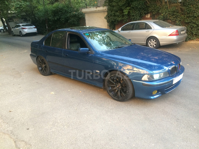 BMW 525 2003, 290,000 km - 2.5 l - Bakı