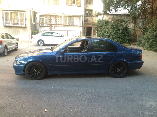 BMW 525 2003, 290,000 km - 2.5 l - Bakı