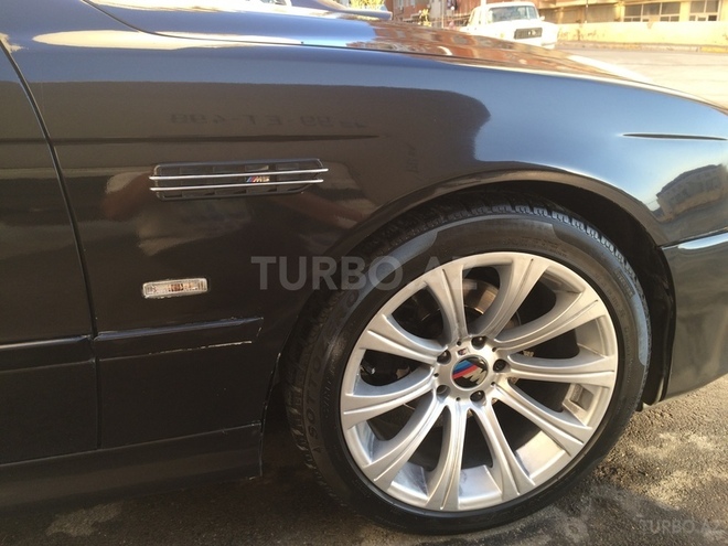 BMW 528 1996, 256,000 km - 2.8 l - Bakı
