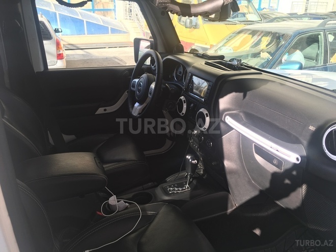 Jeep Wrangler 2014, 24,000 km - 3.6 l - Bakı