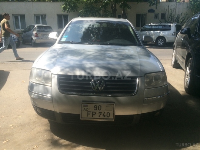 Volkswagen Passat 2002, 128,000 km - 1.8 l - Bakı