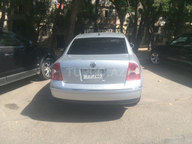 Volkswagen Passat 2002, 128,000 km - 1.8 l - Bakı