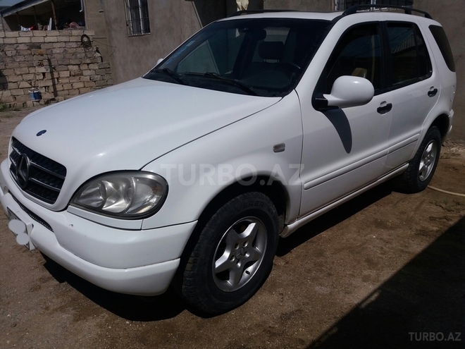 Mercedes ML 320 1997, 166,000 km - 3.2 л - Bakı