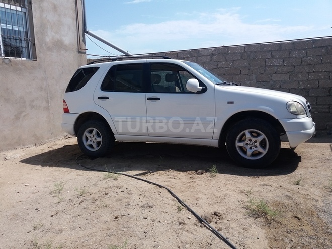 Mercedes ML 320 1997, 166,000 km - 3.2 л - Bakı