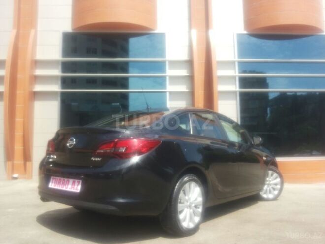 Opel Astra 2013, 45,000 km - 1.6 l - Bakı
