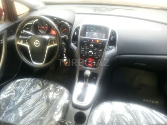 Opel Astra 2013, 45,000 km - 1.6 l - Bakı