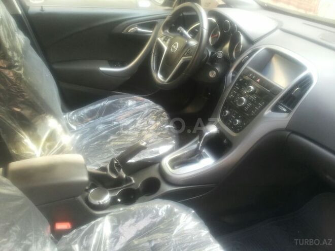 Opel Astra 2013, 45,000 km - 1.6 l - Bakı