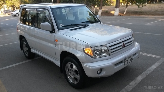 Mitsubishi Pajero io 2000, 200,000 km - 2.0 л - Bakı