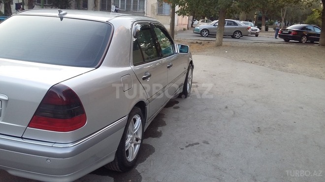 Mercedes C 200 1997, 278,000 km - 2.0 l - Bakı