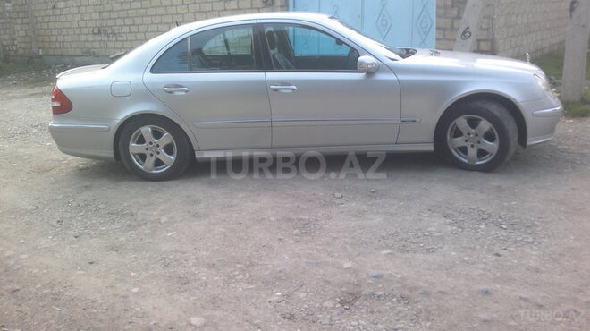 Mercedes E 240 2002, 204,000 km - 2.6 л - Yevlax