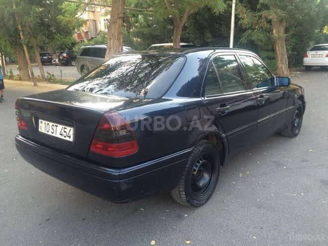 Mercedes C 180 1997, 125,674 km - 1.8 l - Bakı