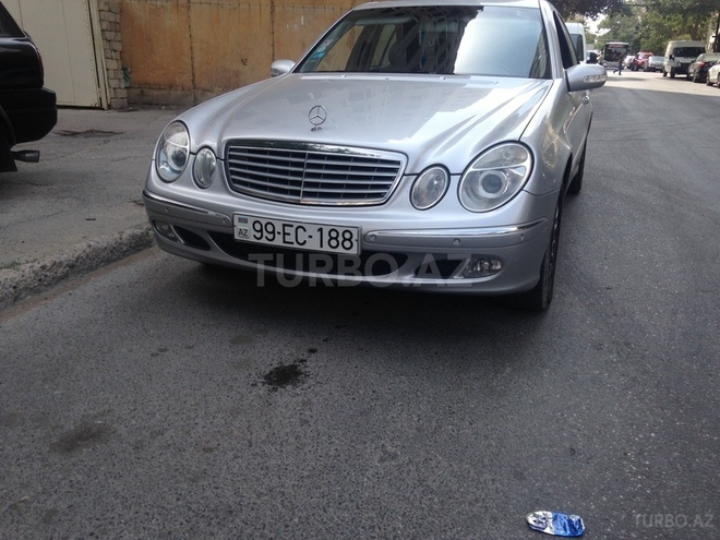 Mercedes E 270 2002, 203,000 km - 2.7 л - Bakı