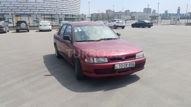 Mitsubishi Lancer 1993, 500,000 km - 1.5 l - Bakı