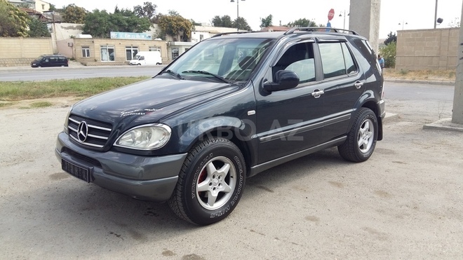 Mercedes ML 270 2001, 250,454 km - 2.7 l - Bakı