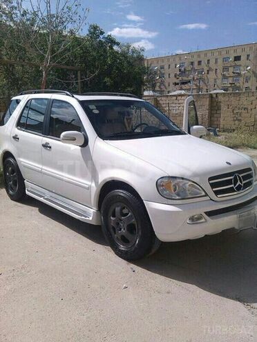 Mercedes ML 320 2002, 140,000 km - 3.2 l - Bakı
