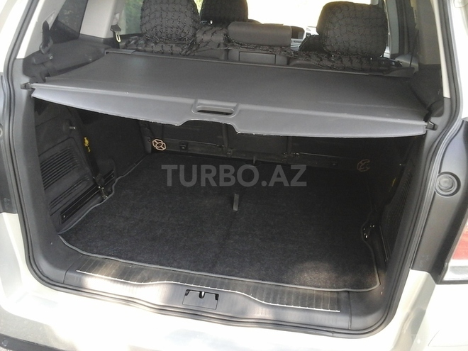 Opel Zafira 2005, 245,000 km - 2.2 l - Qusar
