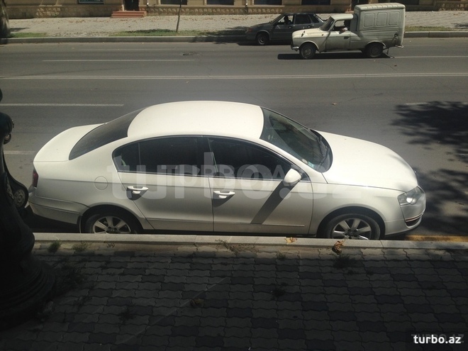 Volkswagen Passat 2007, 134,000 km - 2.0 l - Gəncə