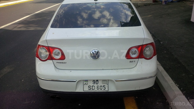Volkswagen Passat 2005, 2,103,546 km - 2.0 l - Bakı
