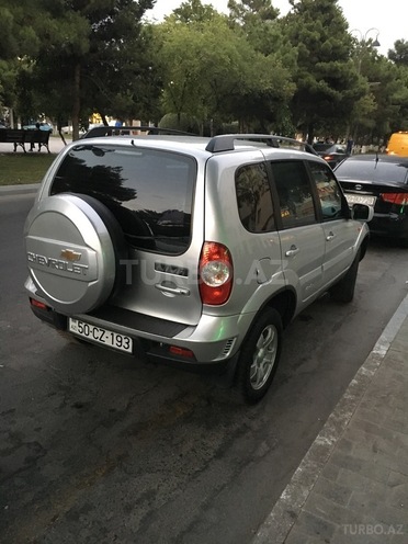 Chevrolet Niva 2009, 75,000 km - 1.7 л - Sumqayıt