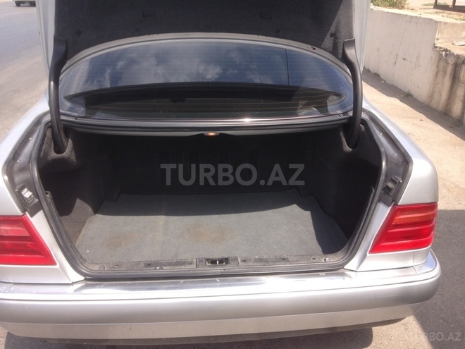 Mercedes E 240 1997, 220,000 km - 2.4 l - Bakı