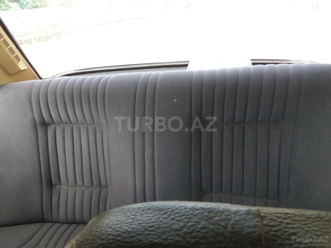 LADA (VAZ) 2106 1984, 52,000 km - 1.6 л - Qax