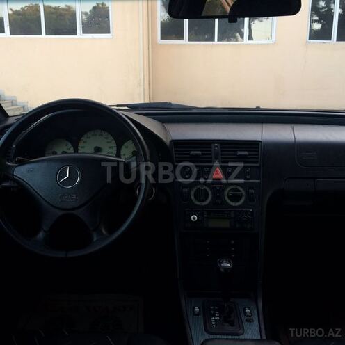 Mercedes C 220 1999, 195,000 km - 2.2 л - Bakı